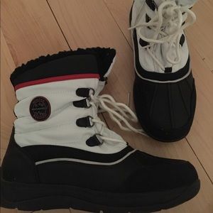 Waterproof winter boots